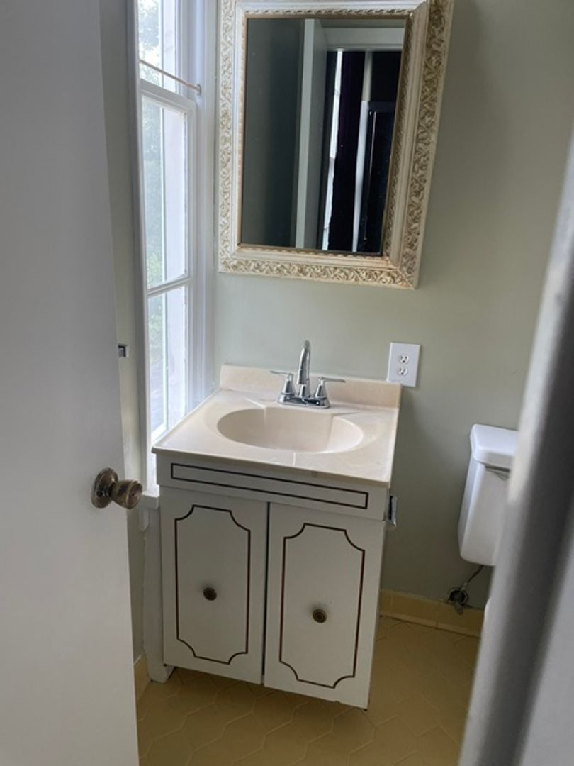170 N Hicks St unit 4 – photo 4