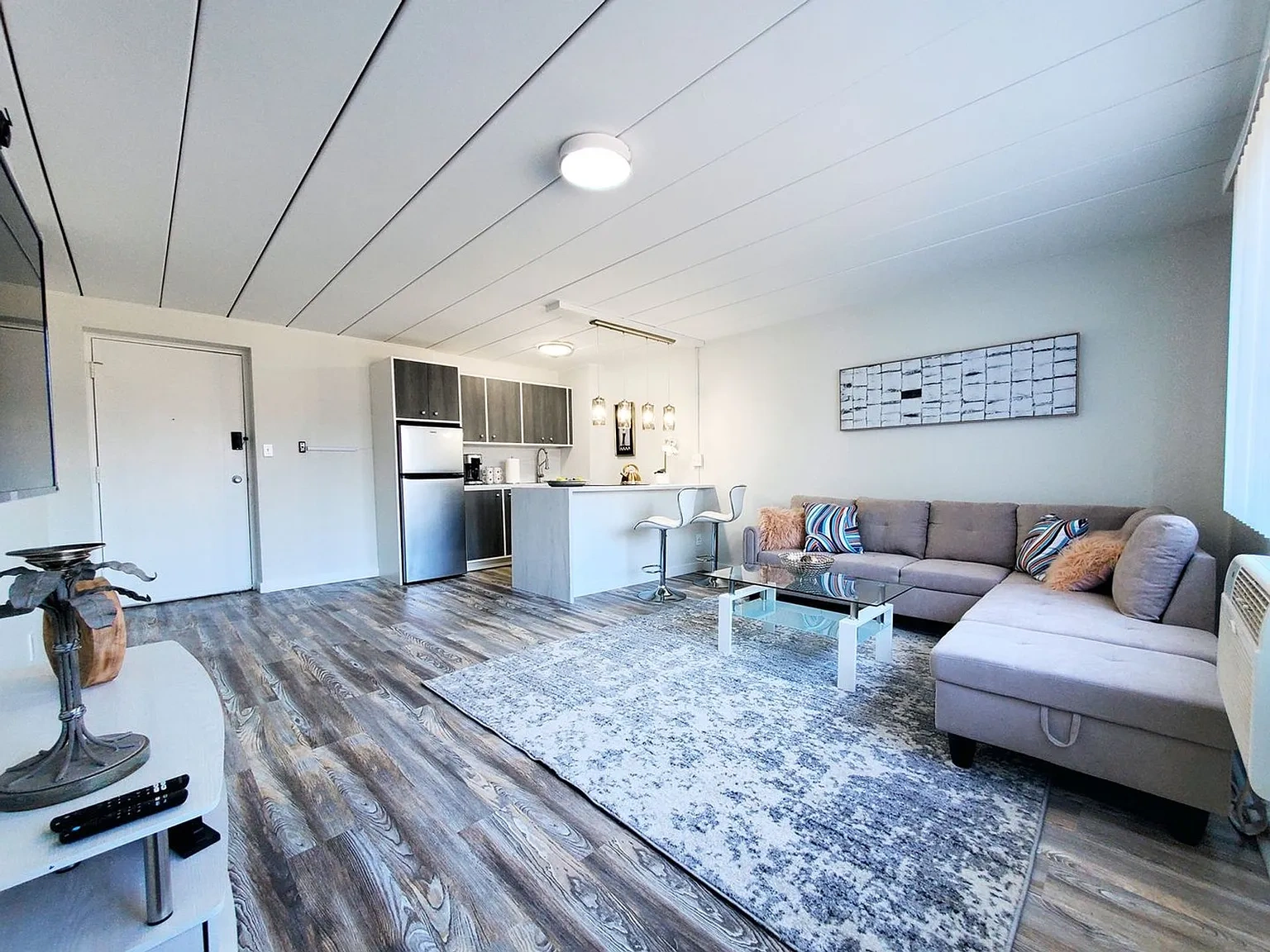 Shorewood Apartments – photo 4