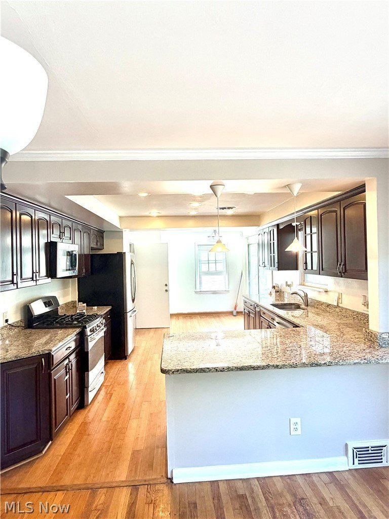 28175 Shaker Blvd – photo 5