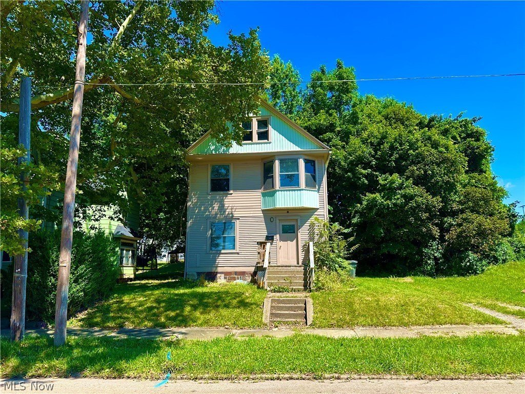 526 Lexington Ave – photo 3