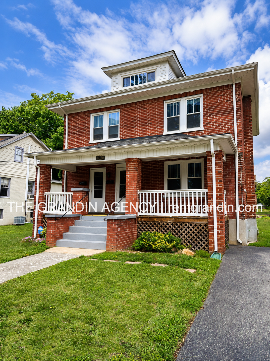 2818 Burton Ave NW unit A – photo 1