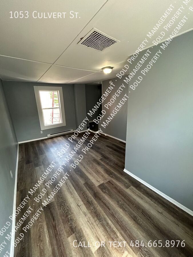 1053 Culvert St – photo 2