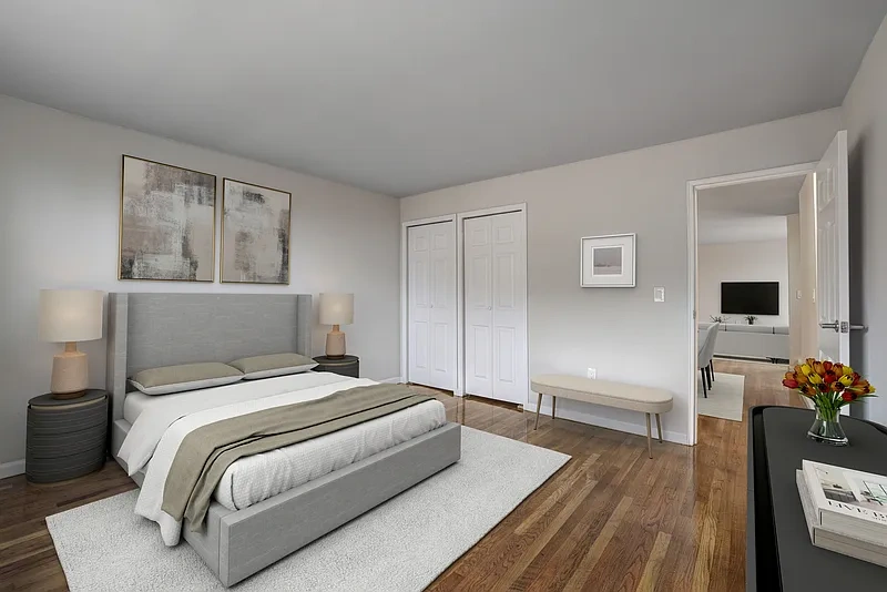 Westmount Village – photo 1
