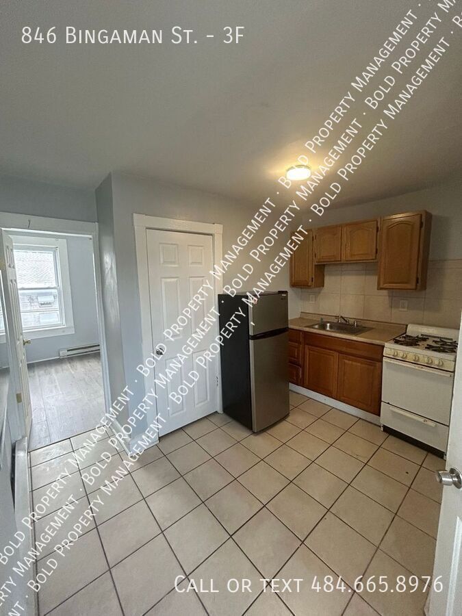 846 Bingaman St – photo 1