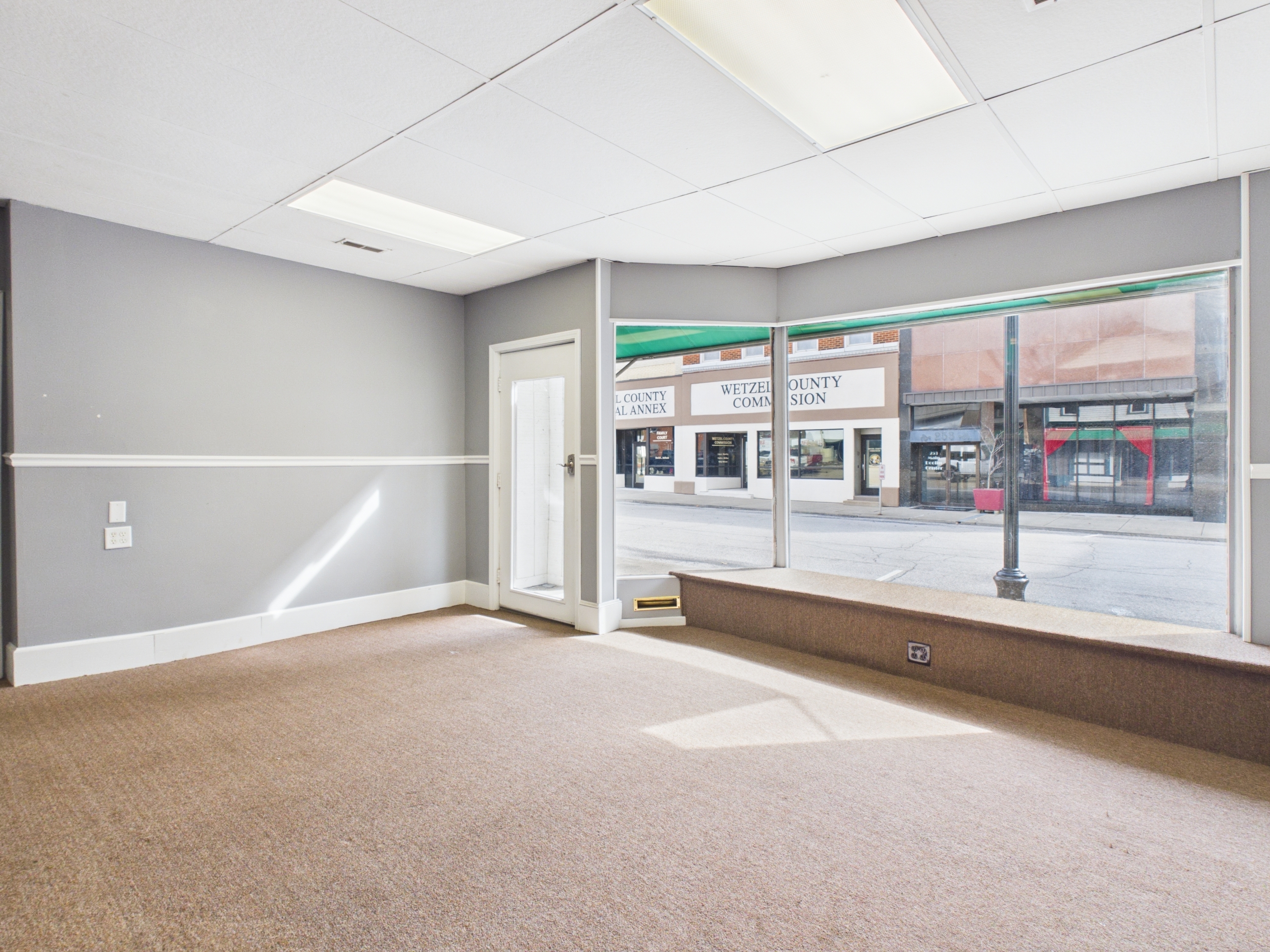 248 Main St – photo 2