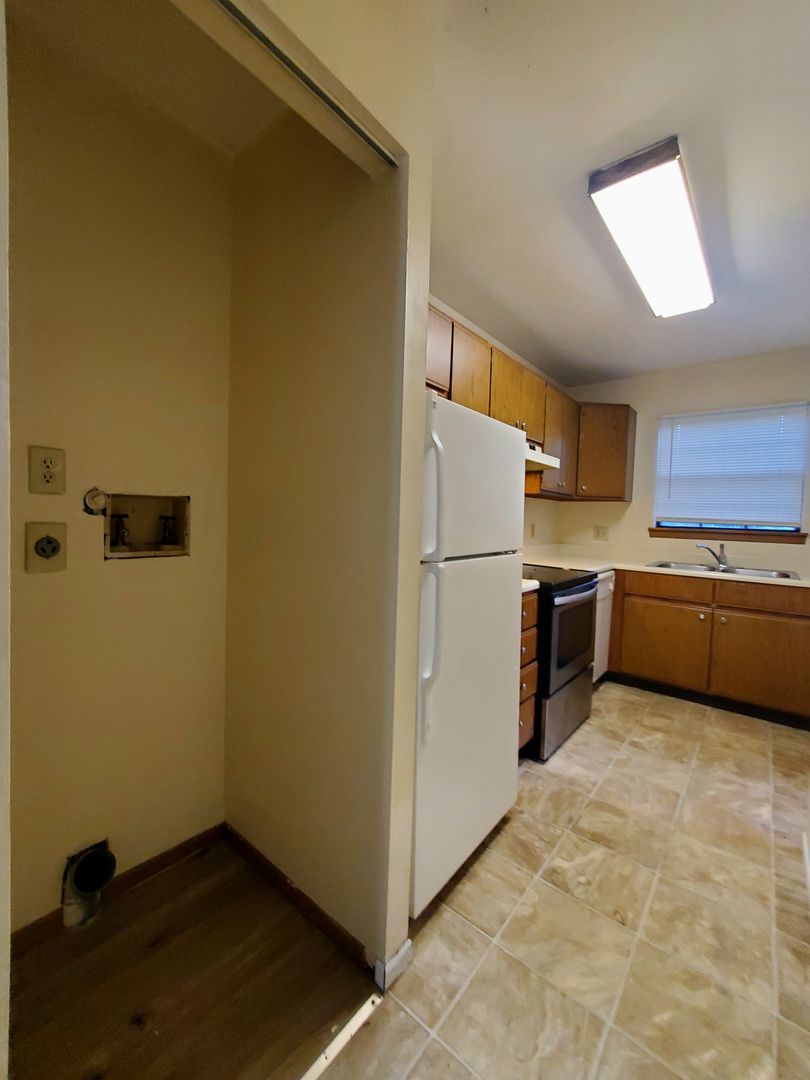 2745 Brookshire Ln – photo 3