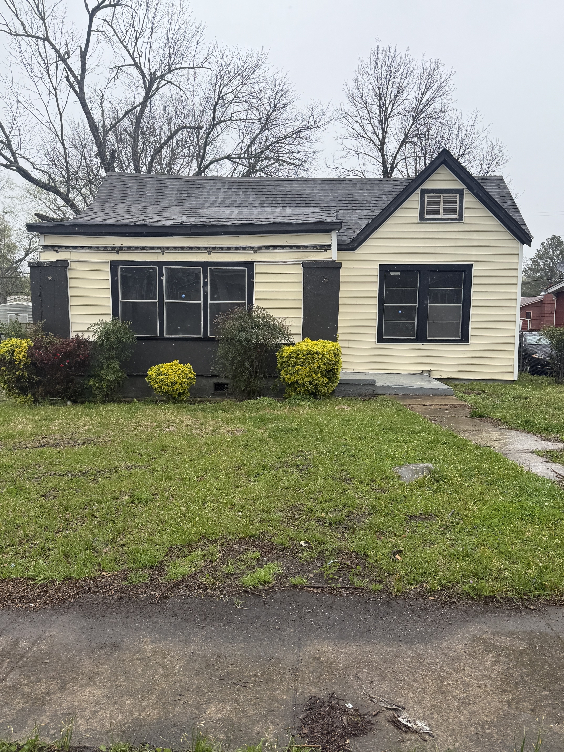 3116 Steiner Ave SW – photo 1