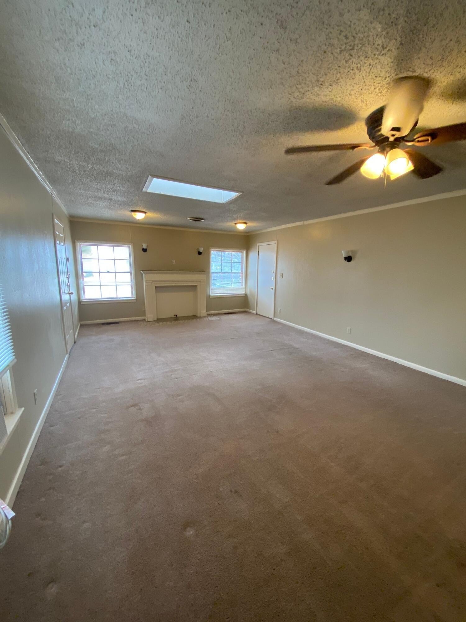 2217 24th St #A – photo 2