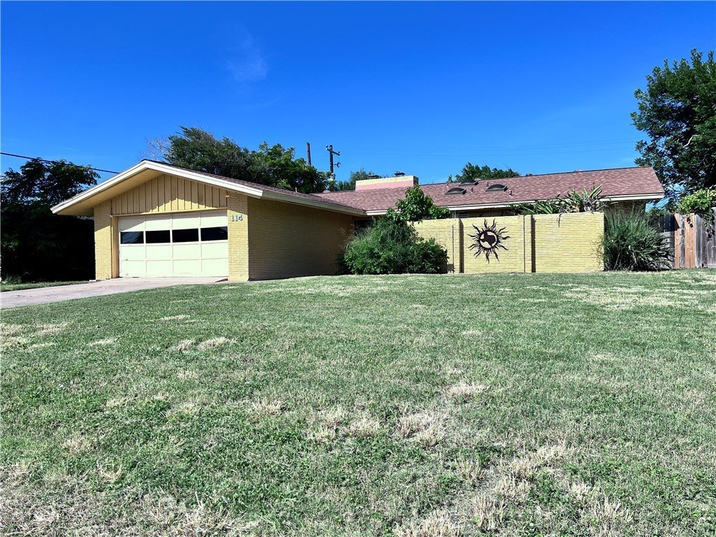 114 Janin Cir E – photo 1