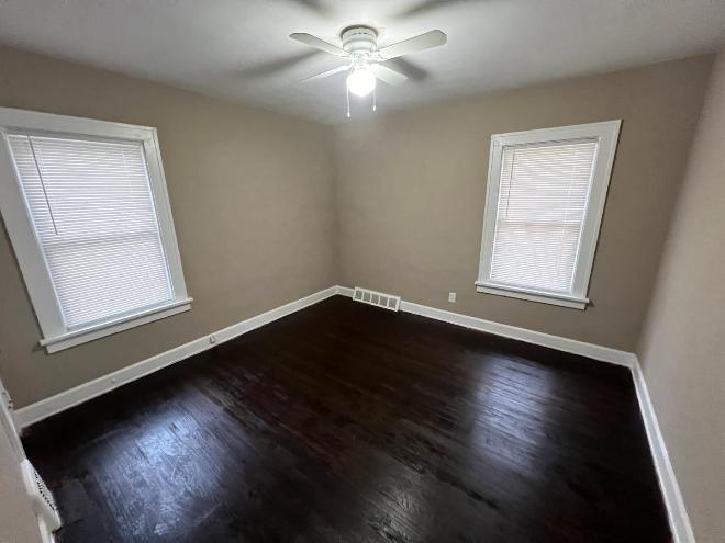 872 Helmsdale Rd – photo 2