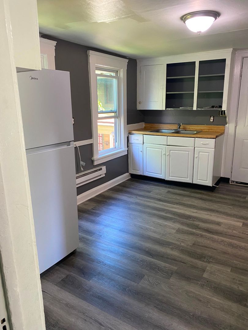 3155 W 48th St unit Unit Front Upper – photo 3