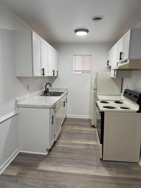 601 King George Ave SW unit 9 – photo 1