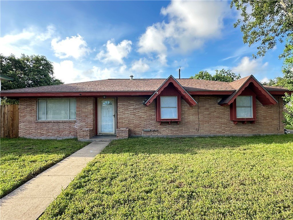 111 Driftwood Dr – photo 1