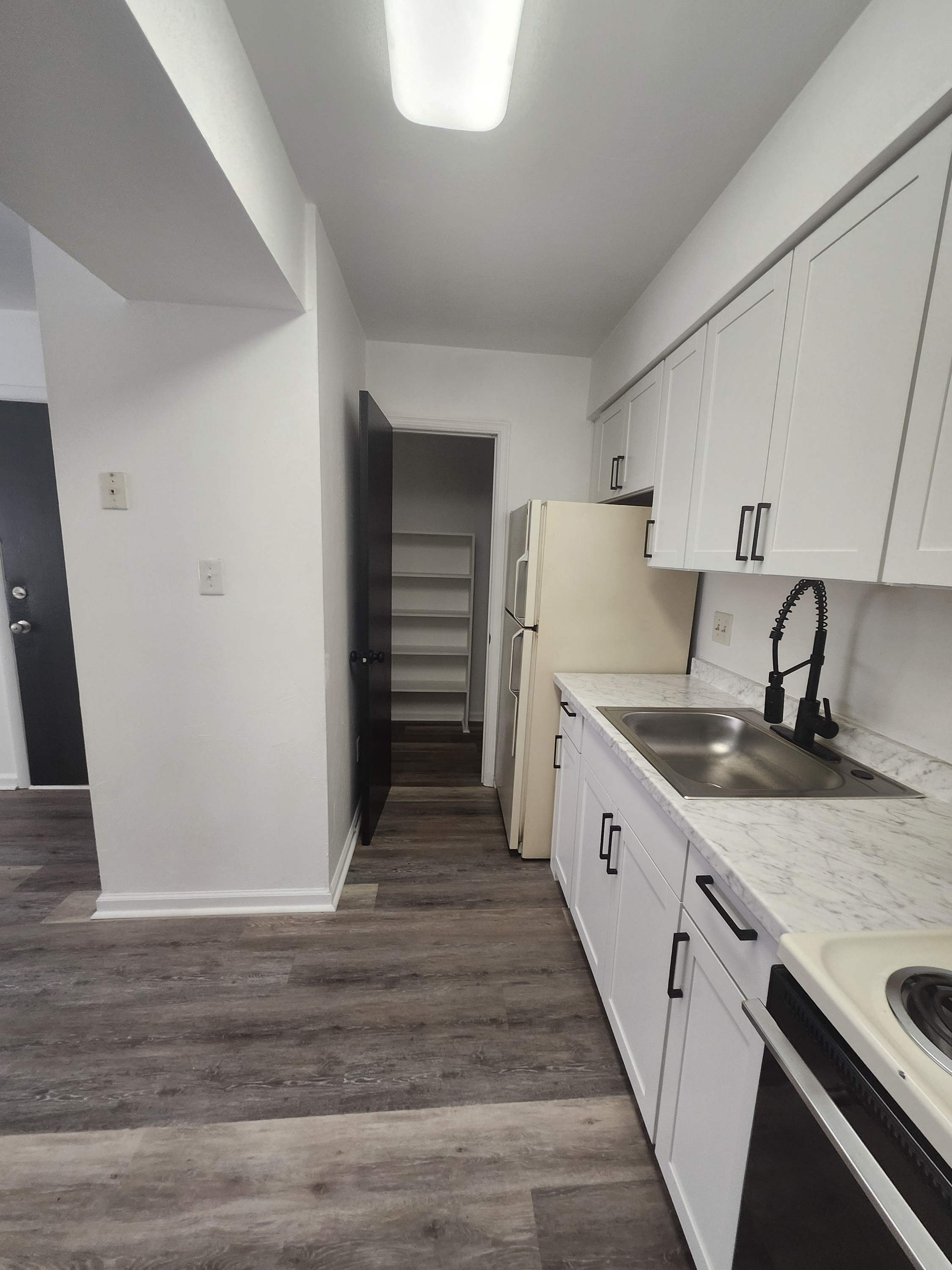 6154 Darby Rd unit 18 – photo 2