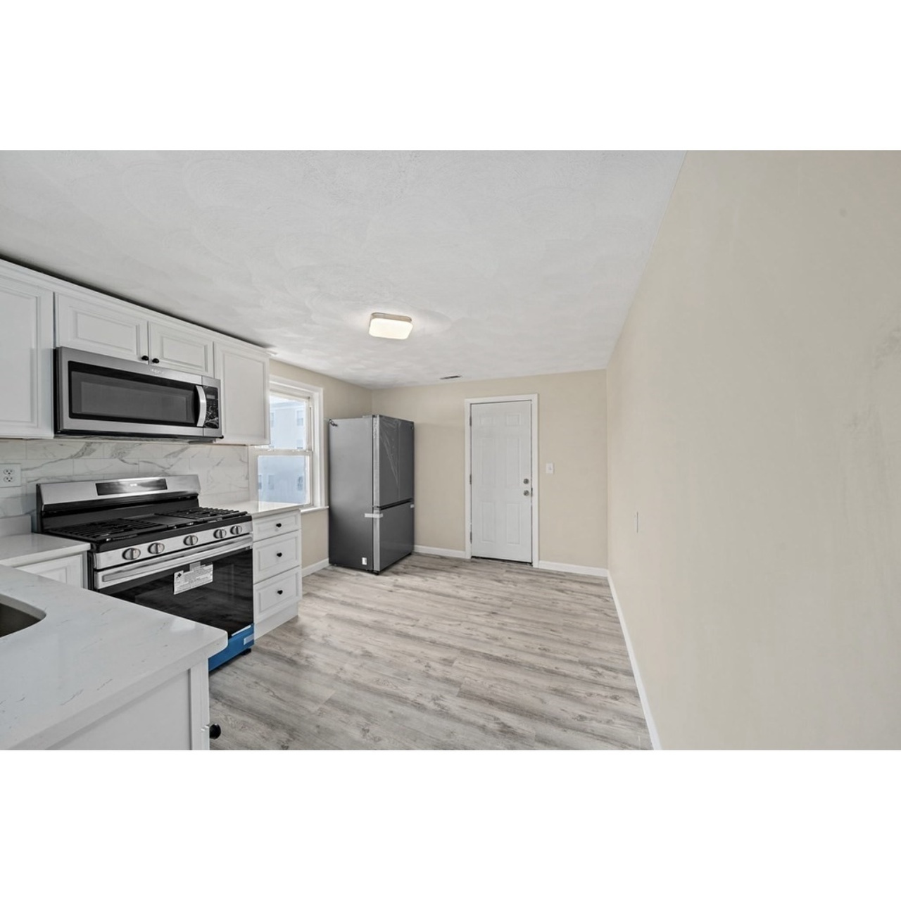 49 A Massasoit Ave unit 2 – photo 2