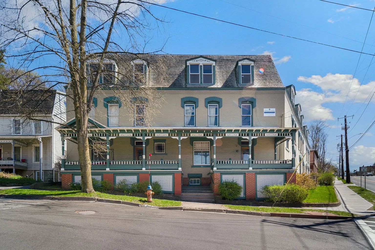 Quarry St. Apartments – photo 3
