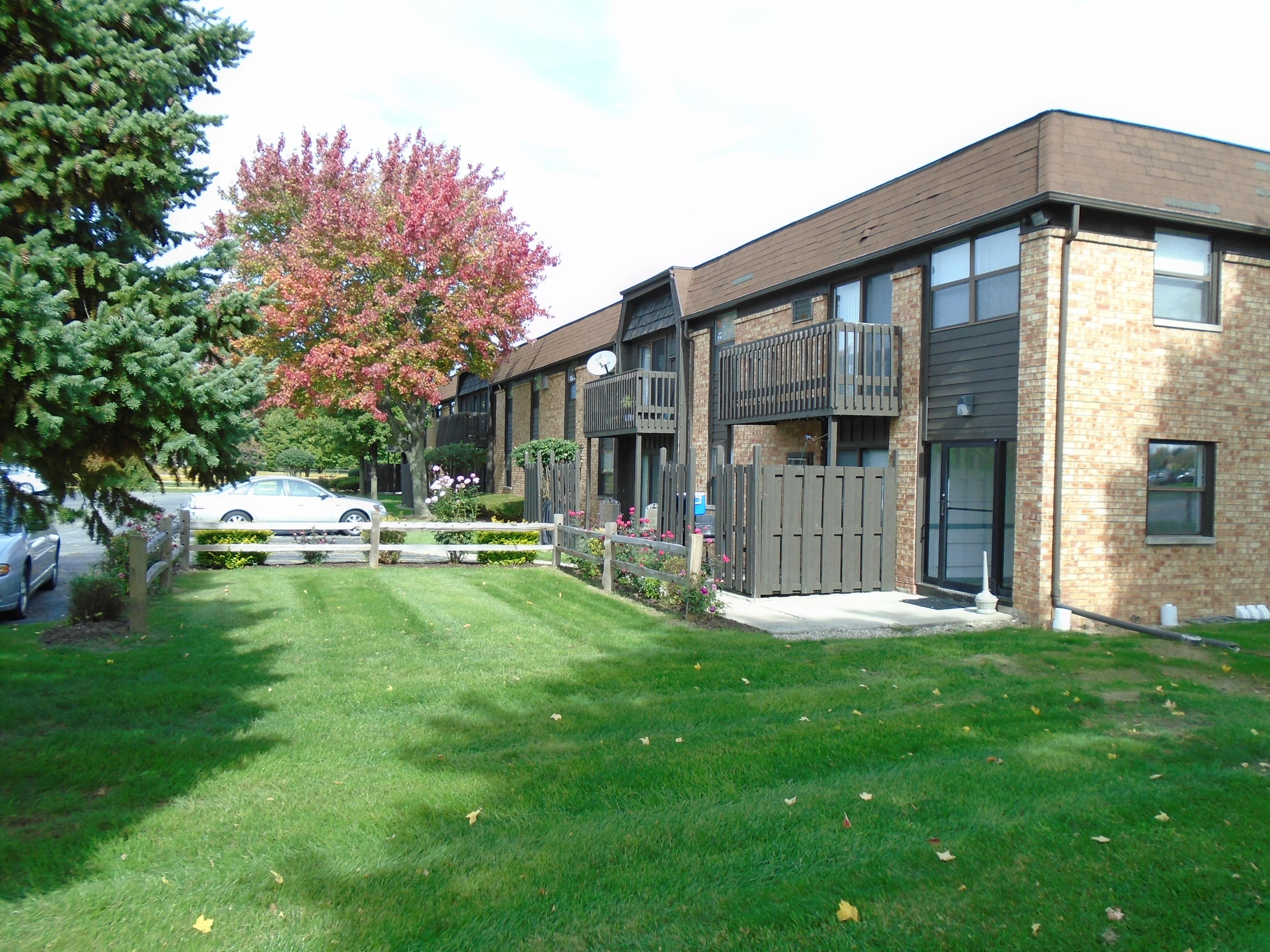 3141 Manley Rd unit 203 – photo 3