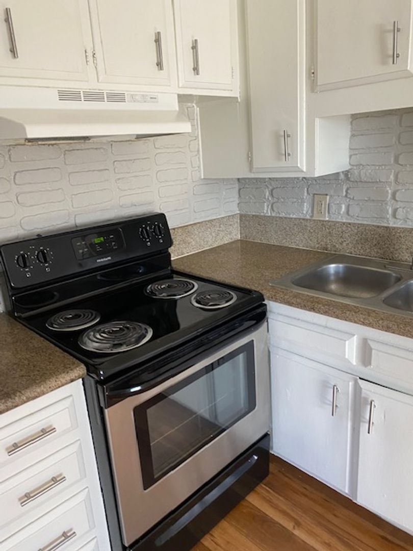 725 Lilly Ln unit 17C – photo 3