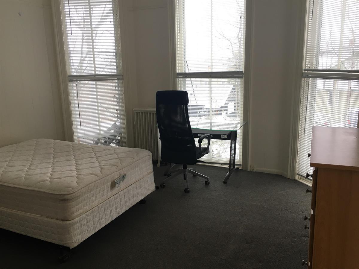 105 Dewitt Pl unit 1 – photo 3