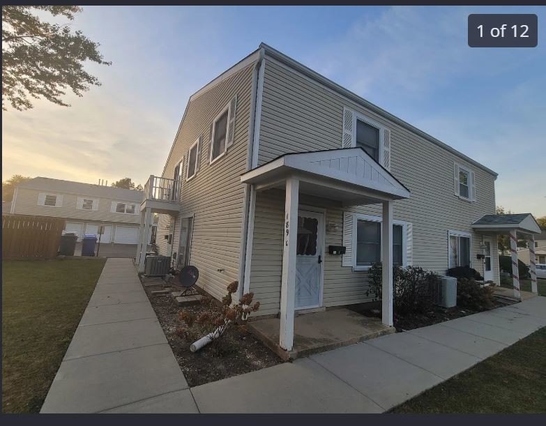 189 Robert Ct #C – photo 2