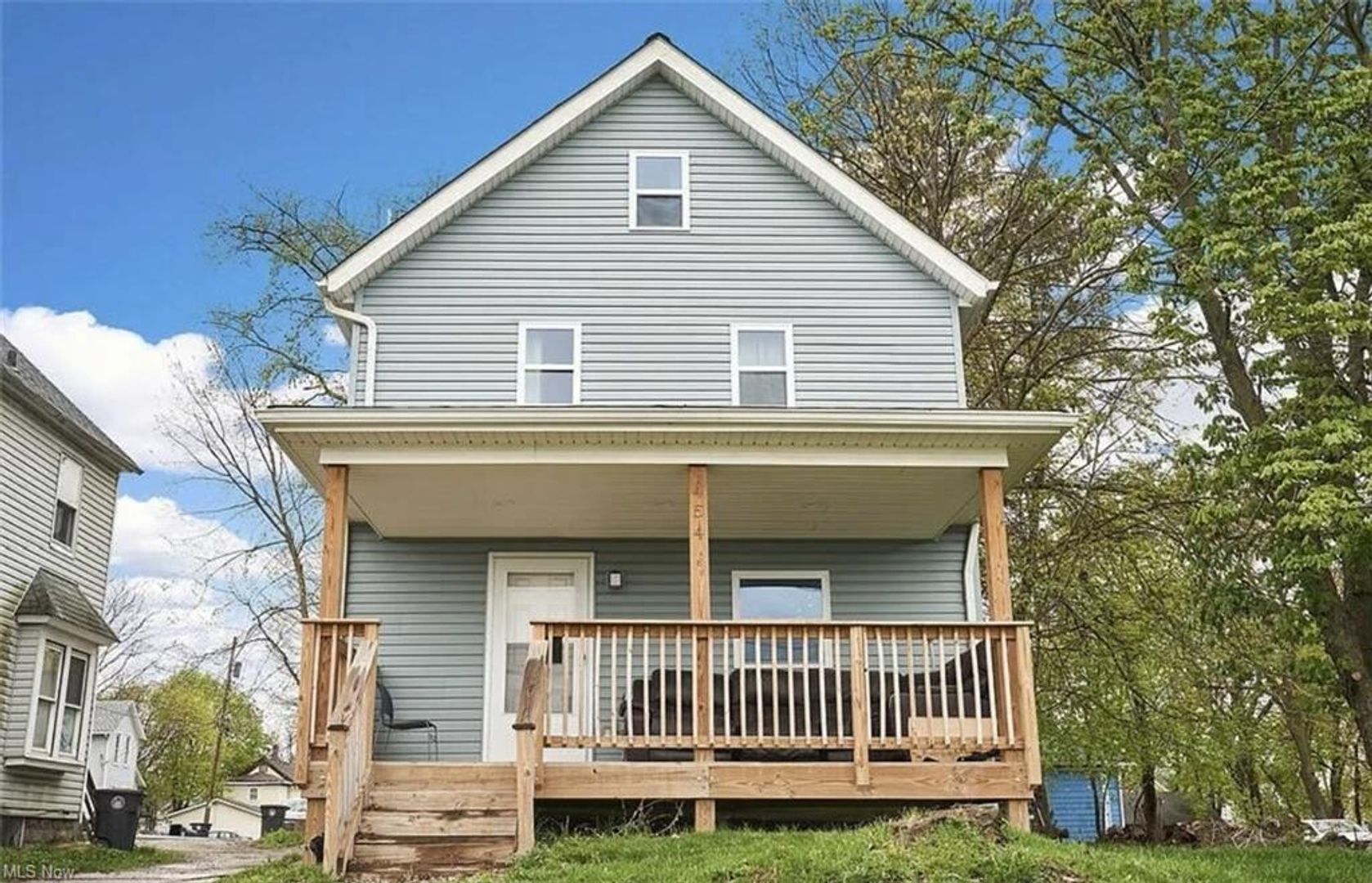 454 Kling St unit Bedroom 1 – photo 1