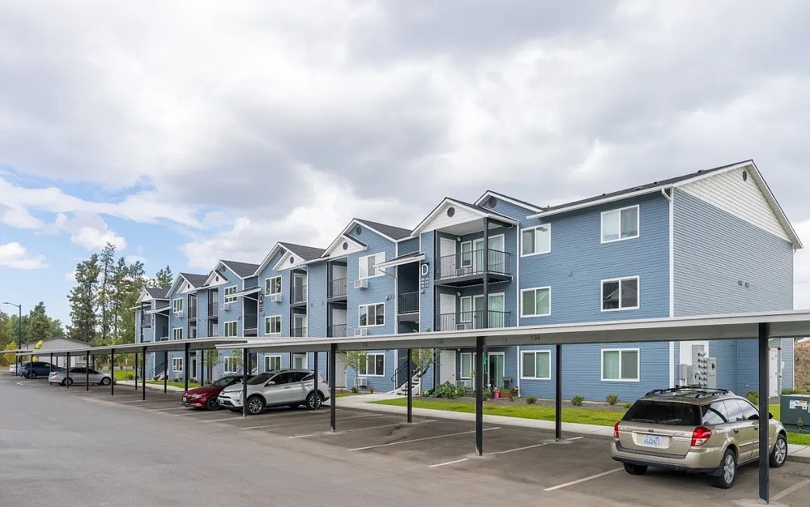 47 South – photo 1