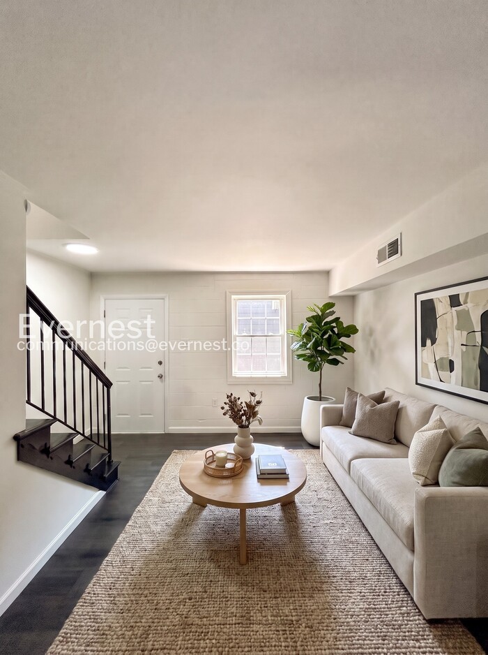 503 N 30th St unit Apartment C – photo 2