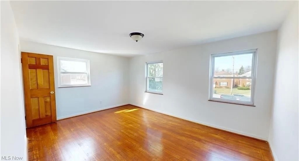 20460 Lakeshore Blvd – photo 5