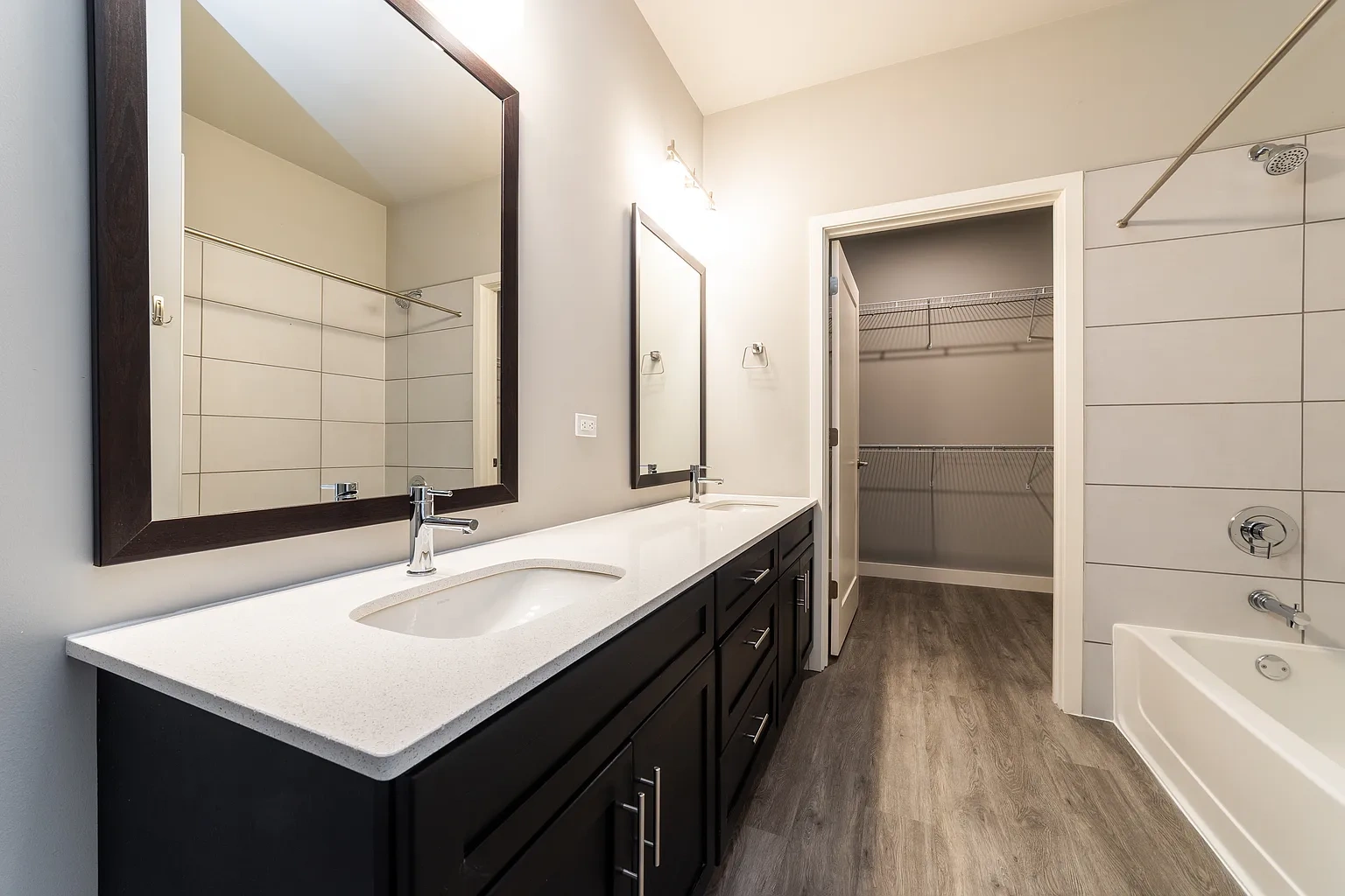 20 West – photo 4