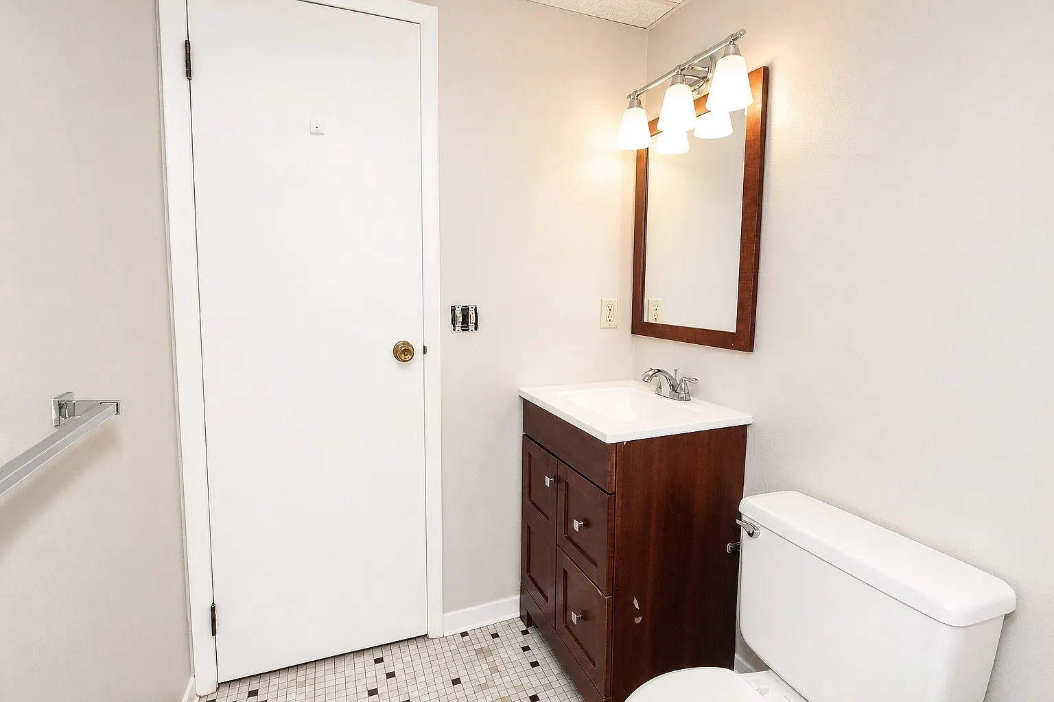 1088 Greentree Rd – photo 1