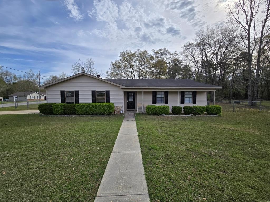 Marianna, FL 3 Bedroom Houses for Rent – photo 1