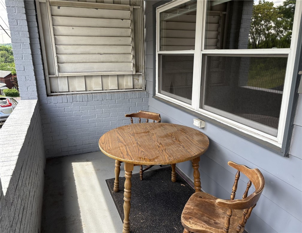 931 Hilltop St – photo 2