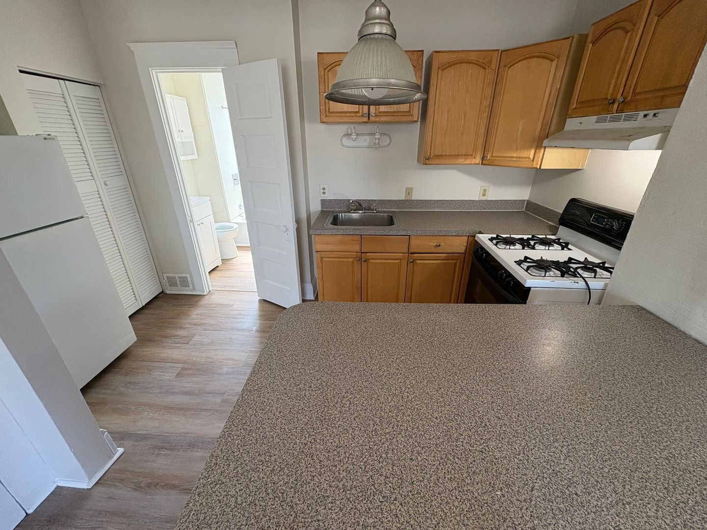 7951 Lorain Ave unit Unit 3 – photo 2