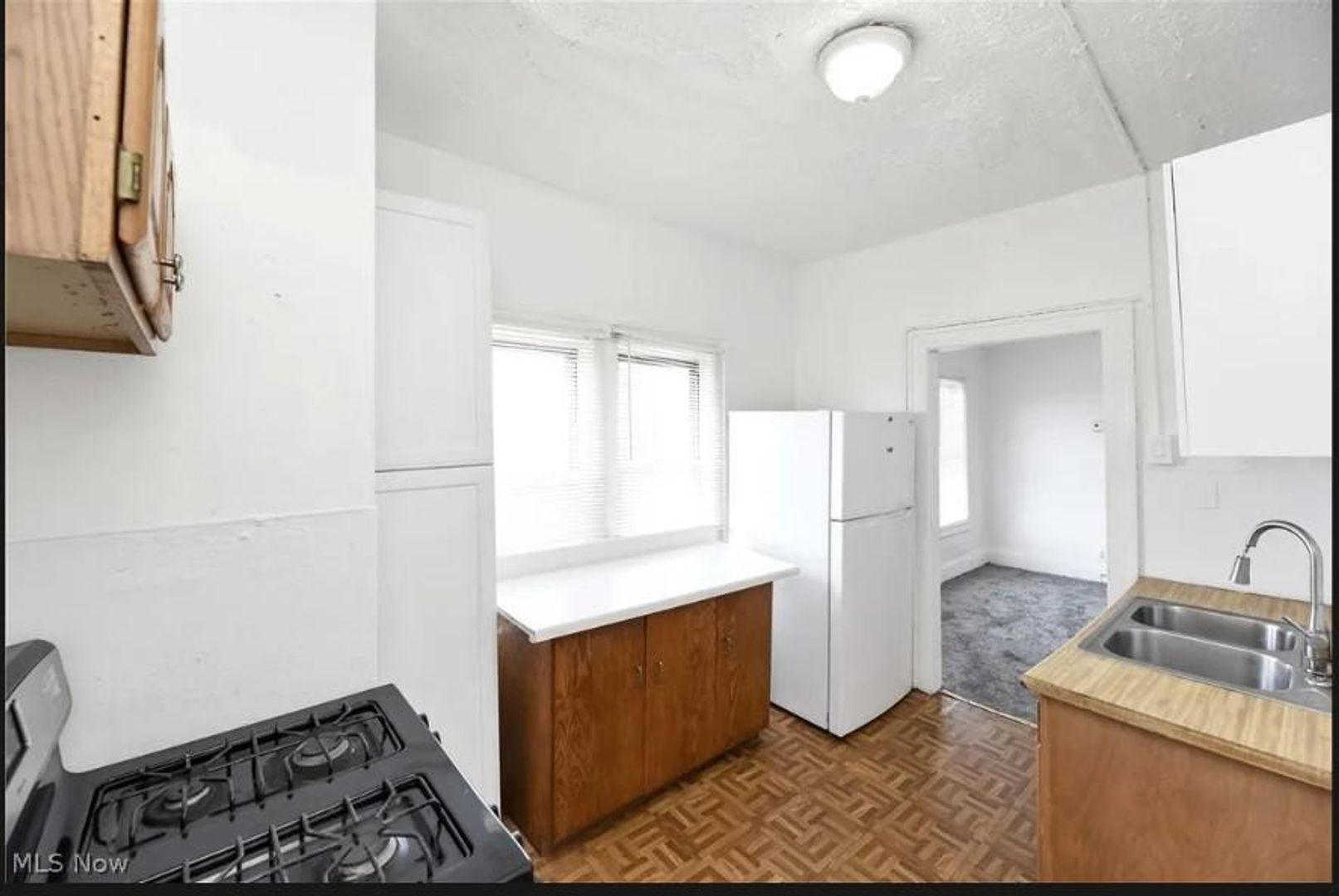 14104 Aspinwall Ave unit Unit #4 – photo 3