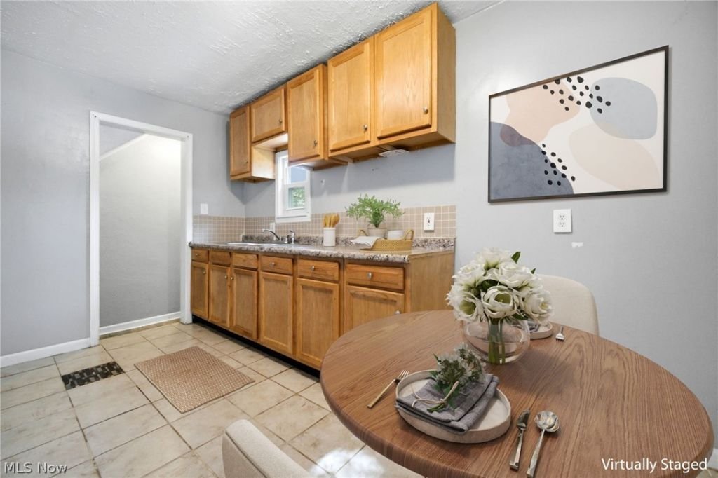 4068 E 155th St – photo 4