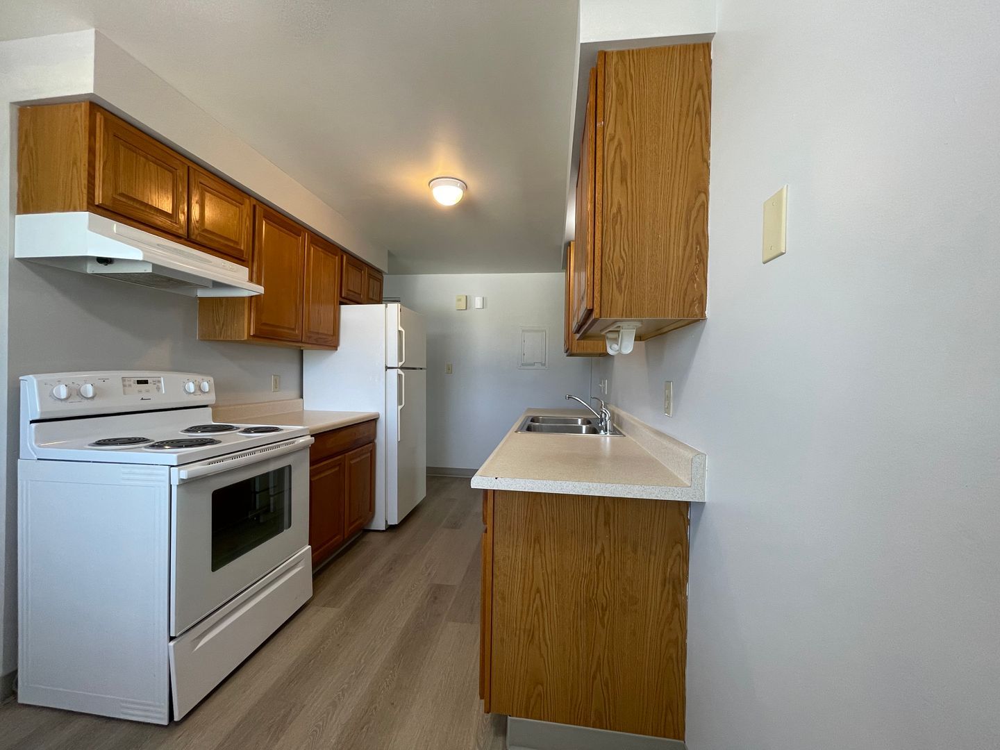 1831 E Marshall Ave unit Unit 03 – photo 2