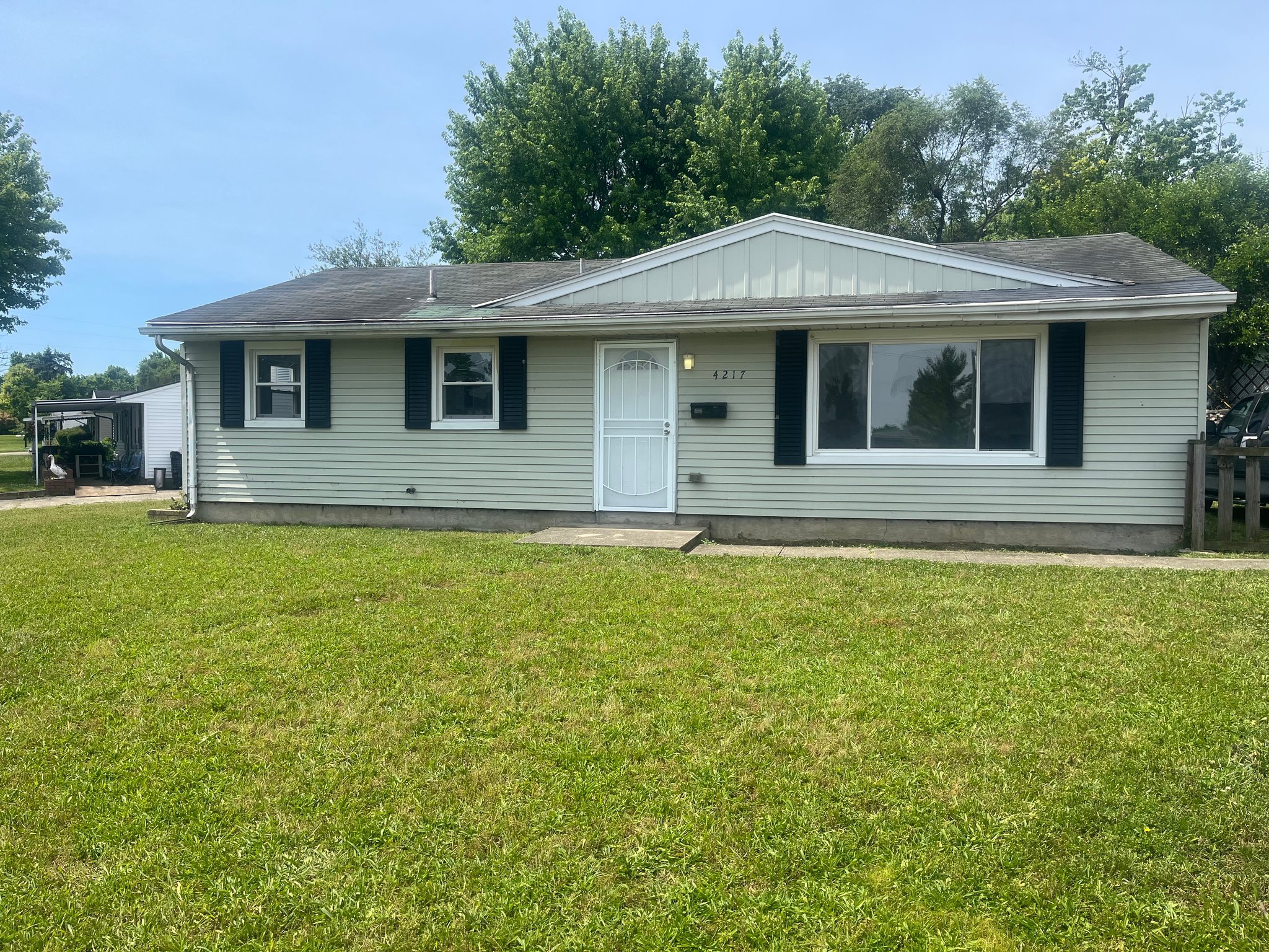4217 Old Riverside Dr – photo 1