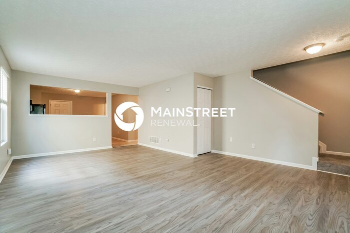 8123 Royal Elm Dr – photo 4