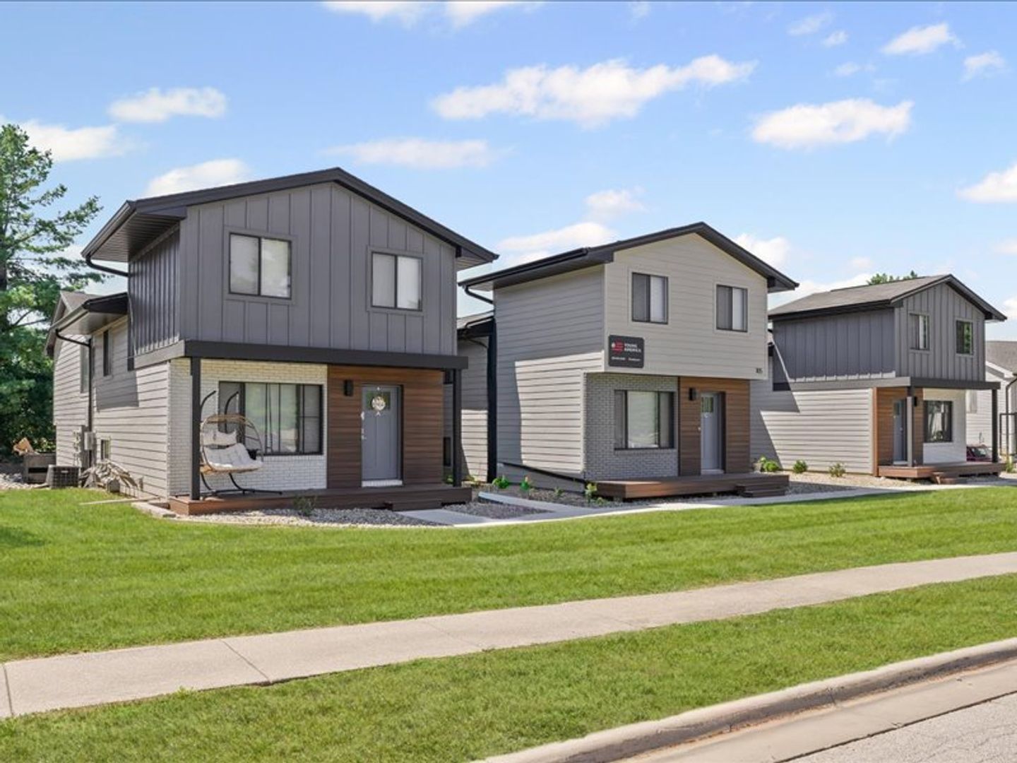105 N Orr Dr unit B – photo 1
