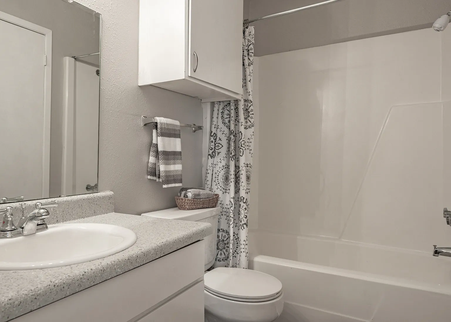 Riverstone – photo 1