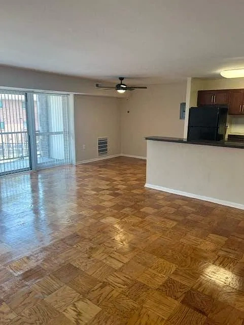 Silver Spring House – photo 3