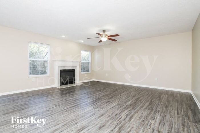 5986 Driftwood Ct – photo 3
