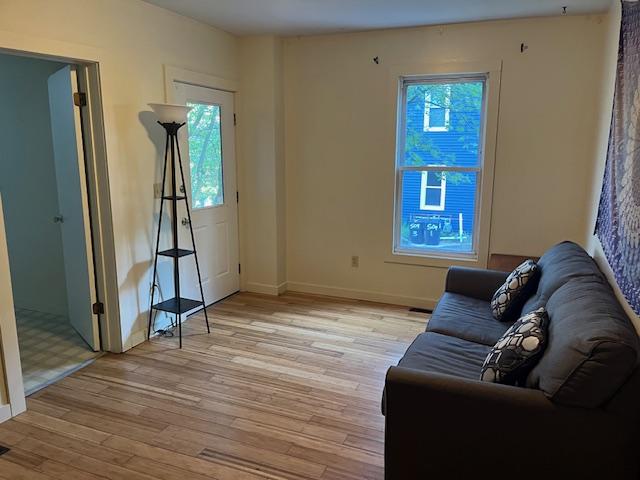 513 S Aurora St – photo 4