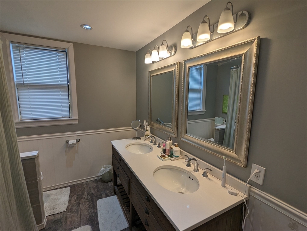 74 Bayswater St unit 2 – photo 4