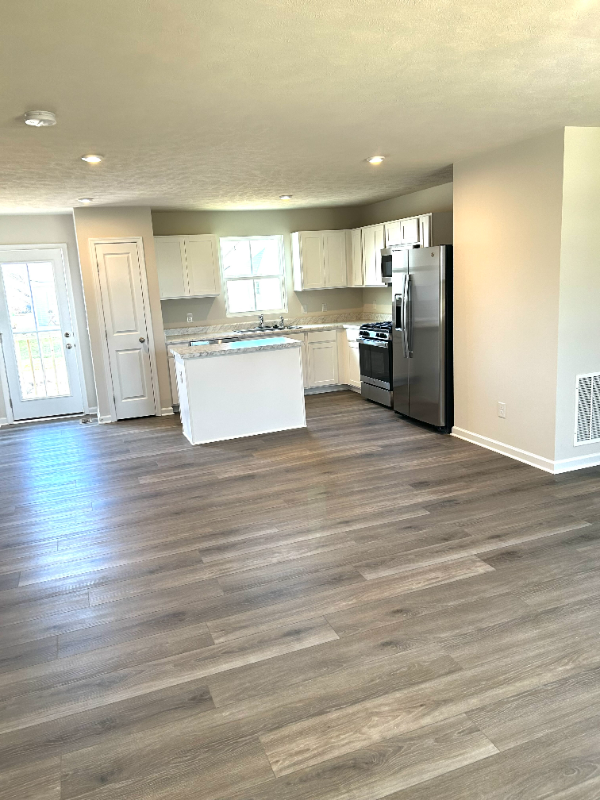 5266 Miller St – photo 4