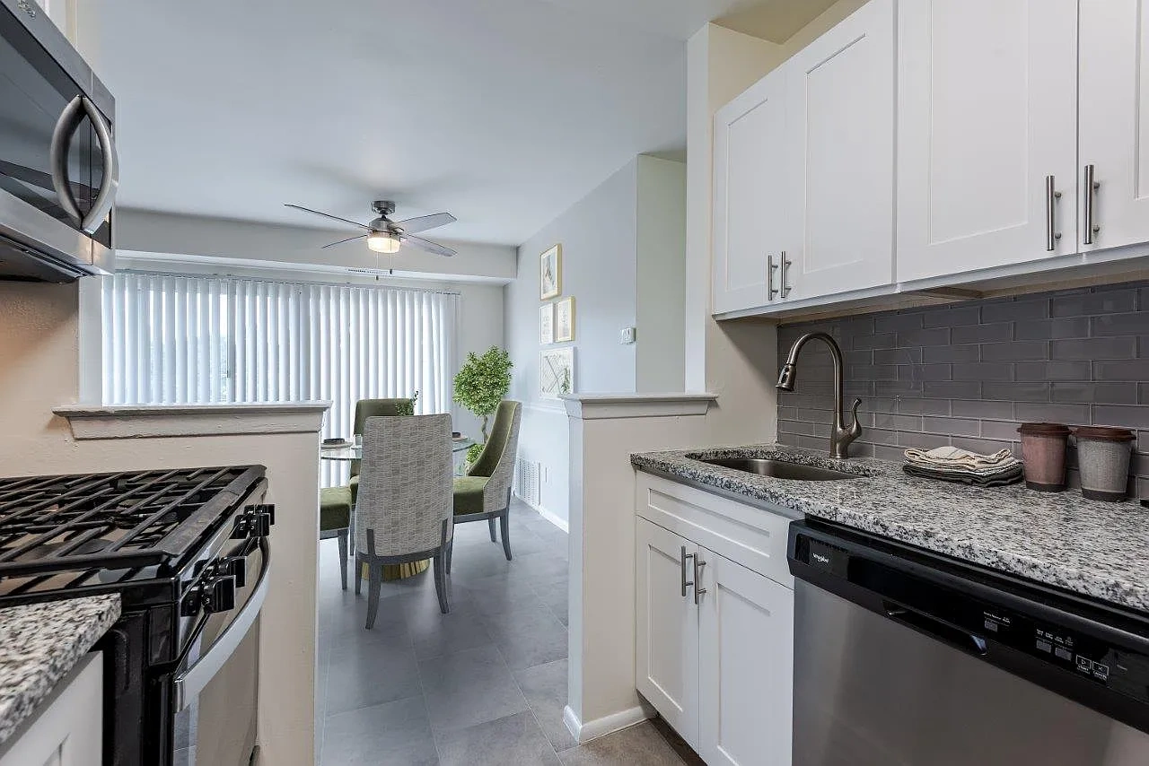 Hillcrest Village Apartment Homes – photo 2