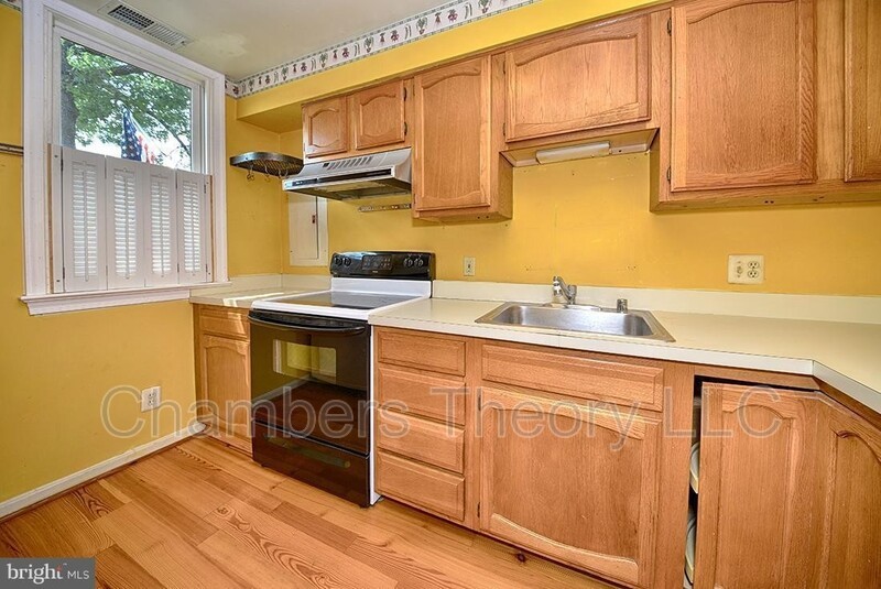223 N West St – photo 3