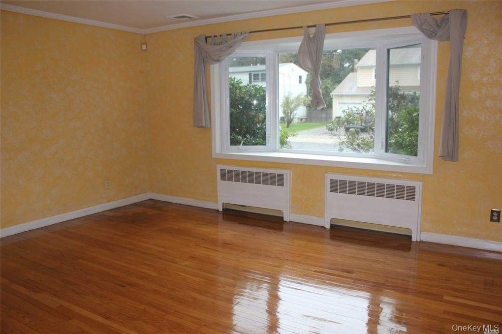 7 Beatrice Ave – photo 2