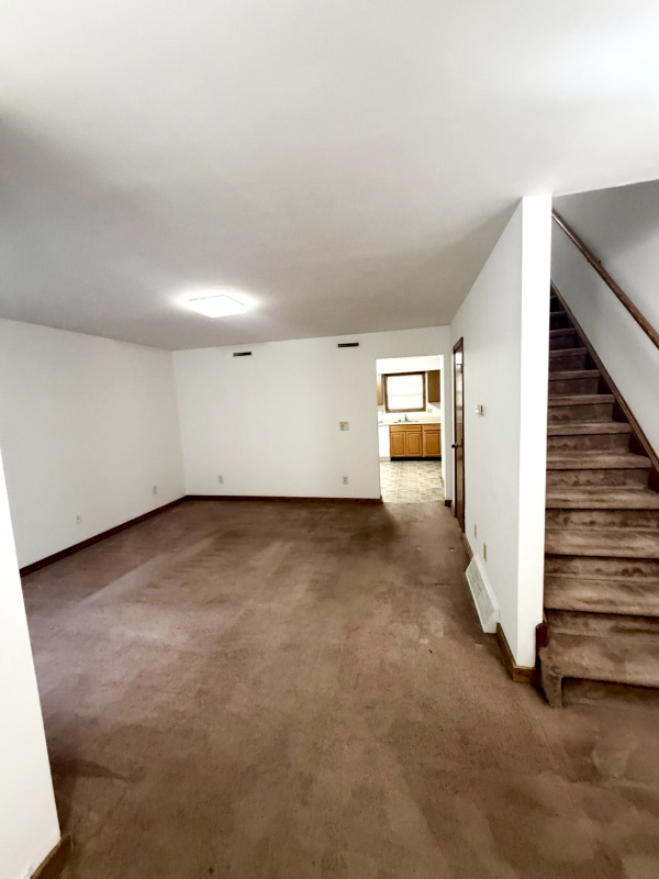 22 Vosburgh Rd – photo 2
