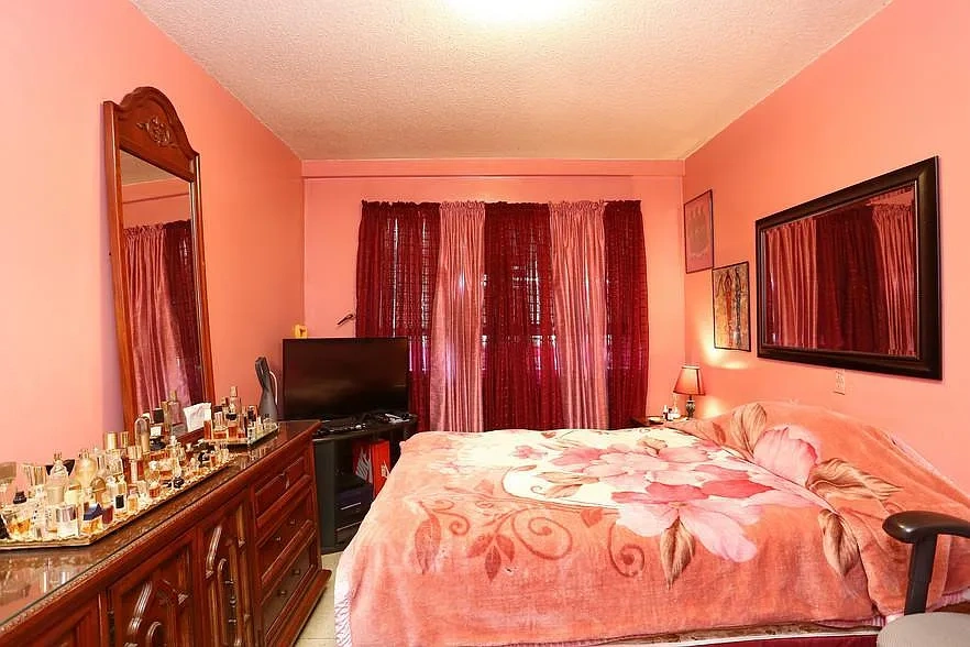Faith Manor – photo 2